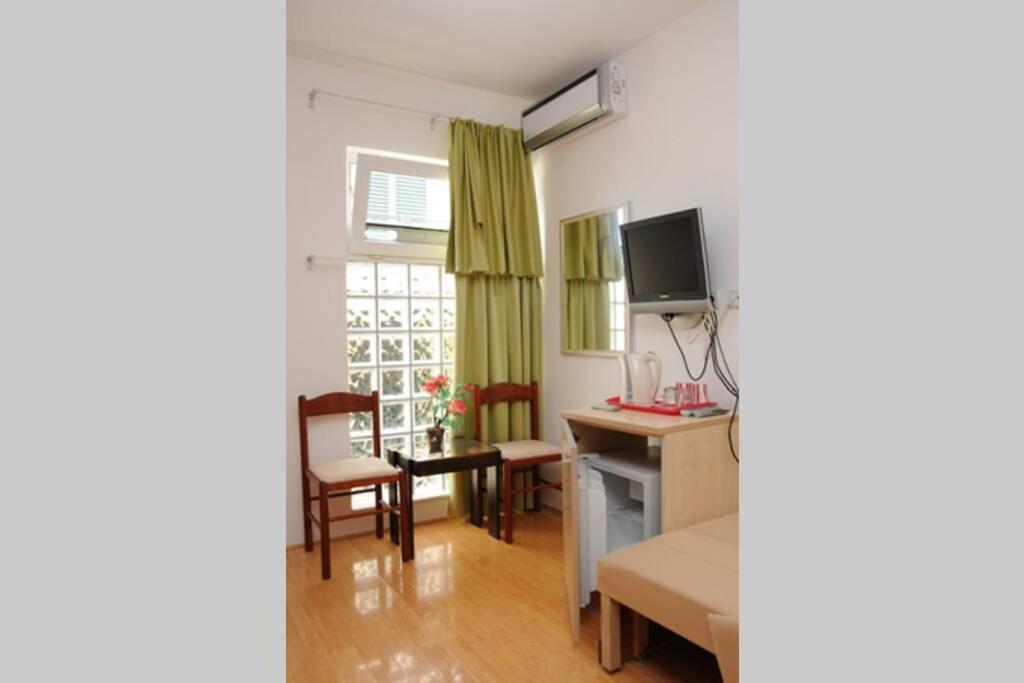Bmv Room For 2-3 Persons Ilha Ilha Sveti Stefan Exterior foto